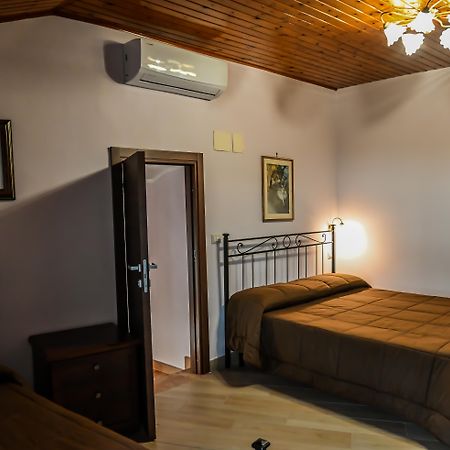 Etna Dimora Dei Saponari Villa Trecastagni Luaran gambar